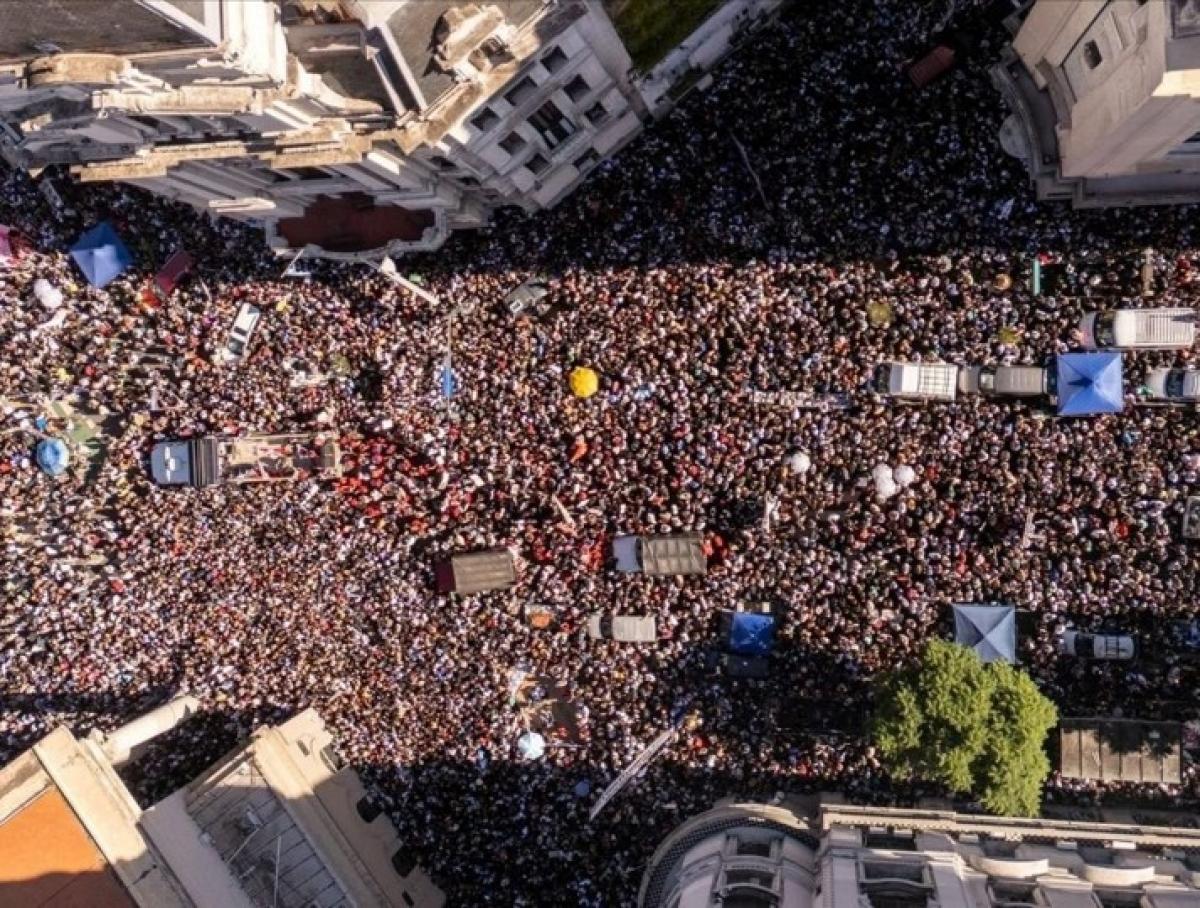 Imágenes aéreas de la concentración de gente en Buenos Aires por el Día de la Memoria